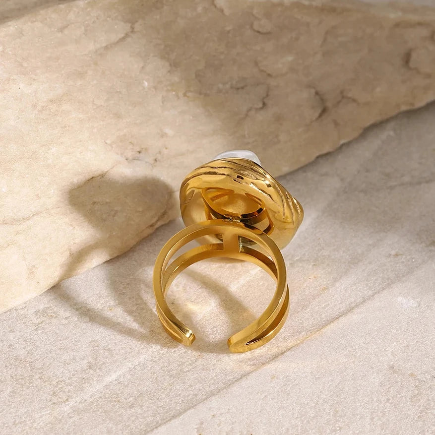 Fashion Imitation Pearl Stainless Steel Gold Color Ring for Women Engagement Party Gift Temperament Jewelry 2024