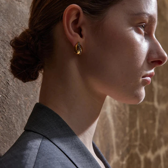 Cubic Zirconia Water Drop 18K Gold Plated Stud Earrings Tarnish Resistant Metal High Quality Fashion Jewelry Waterproof