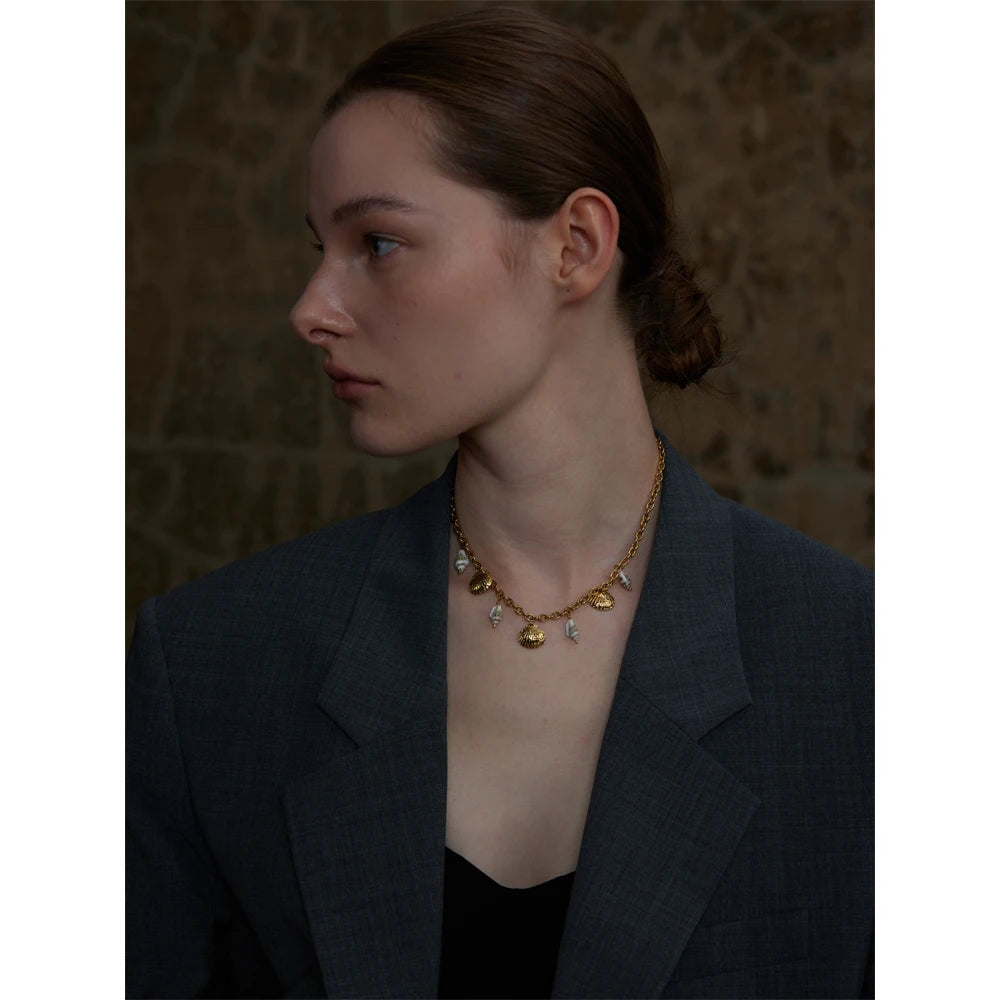 Natural Shell 18K Gold Pvd Plated Charm Pendant Handmade Necklace for Women Holiday Fashion Accessories Jewelry Waterproof