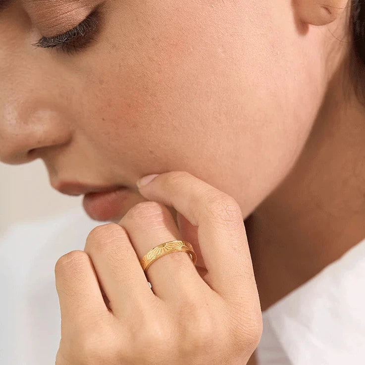 Minimalist Stainless Steel Sun round Finger Ring Individualistic Chic Water Resistant Jewelry Accessories