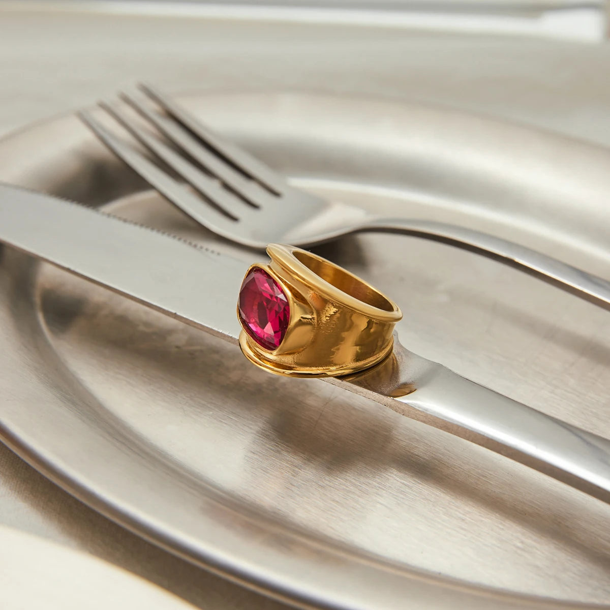 Youthway Pink Zirconia Wide Casting Ring Stainless Steel High Quality Finger Jewelry Trendy Luxury Design Ring New Arrivals