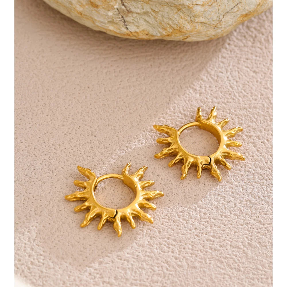 New Stainless Steel Hammer Metal Sun Hoop Earrings for All Occasions Golden Daily Wear PVD Jewelry Accessories Waterproof
