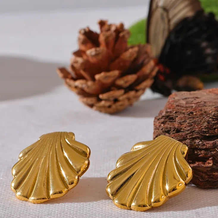 Fashion Metal Shell Gold Color Stud Earrings Women Waterproof Stainless Steel Beach Seaside Holiday Summer Jewelry Bijoux