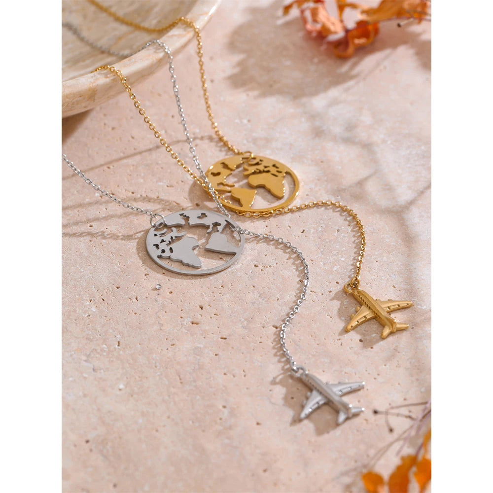 New Arrivals Unique Creative Map Plane Pendant Necklace Gift Distinctive Stainless Steel Waterproof Jewellery Accessories