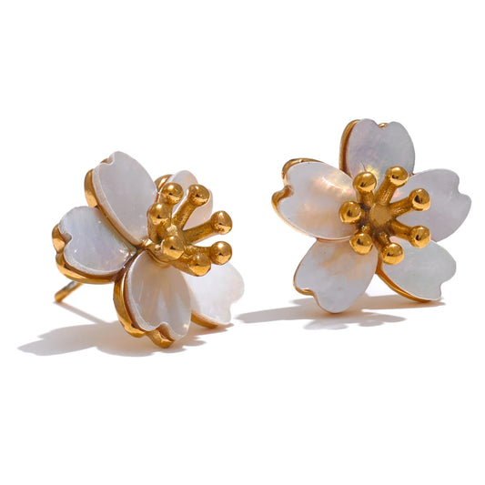 High Quality Natural Shell Flower Golden Daily Stud Earrings for Women Prevent Allergy Stainless Steel Exquisite Jewelry