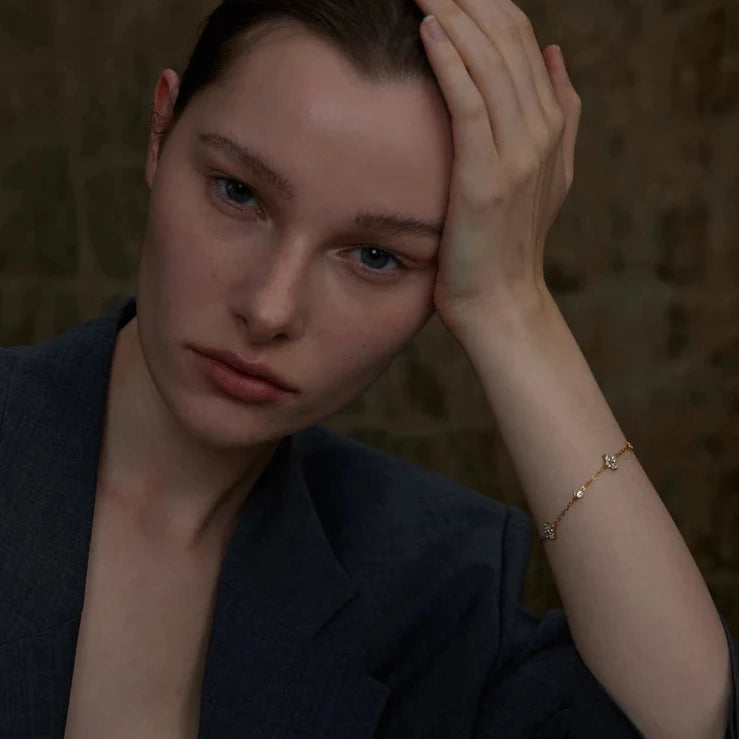 Delicate Cubic Zirconia Flower Chain Thin Bracelet Bangle Stainless Steel Rust Proof Office Ladies Chic Jewelry New Gift