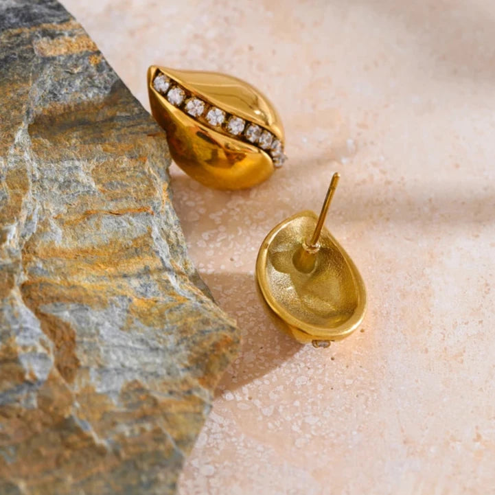 Cubic Zirconia Water Drop 18K Gold Plated Stud Earrings Tarnish Resistant Metal High Quality Fashion Jewelry Waterproof